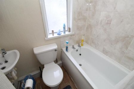 5 bedroom house to rent - Photo 4