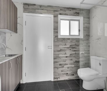 Stylish & Private Granny Flat with Separate Street Access- Walk to ... - Photo 5