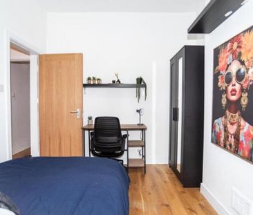 1 bedroom in a house share to rent - Photo 4