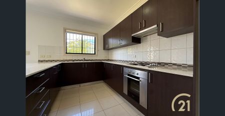 Renovated 4 Bedroom Home, In A Prime Location! - Photo 3