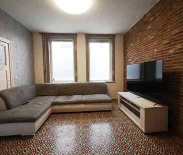 Woning met 3 slaapkamers en 3 garages - Photo 3