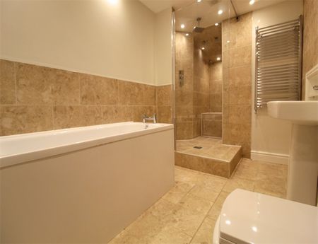 2 Bedroom Apartment To Let - Photo 5