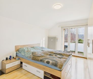 Luxurious 3-room penthouse apartment with balcony in Bottmingen - Foto 5