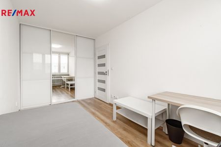 Pronájem bytu 3+kk v osobním vlastnictví 55 m², Praha 8 - Karlín - Fotografie 4