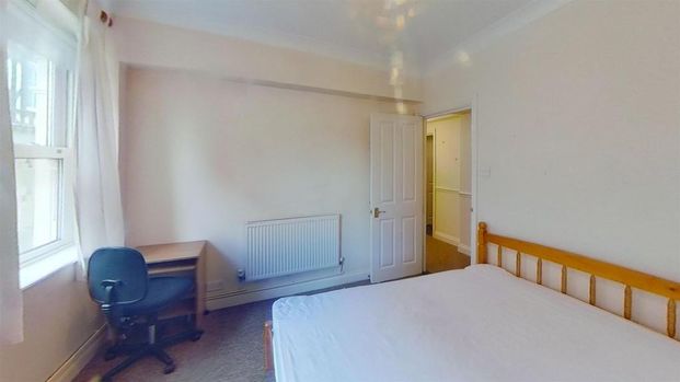 2 bedroom private hall to rent - Photo 1
