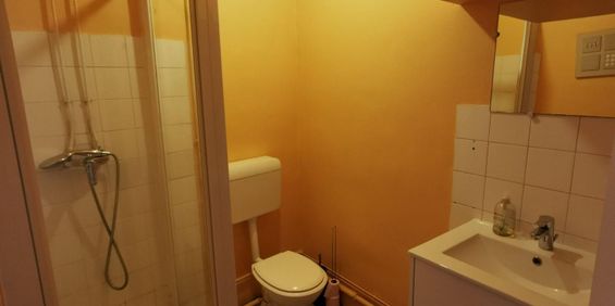 A louer à CONDE EN NORMANDIE, appartement 24.32m² MEUBLE, au 1er étage comprenant : pièce princ... - Photo 3