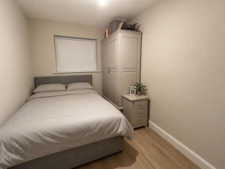 102 College Court Central, Belfast, BT1 6BF - Photo 3