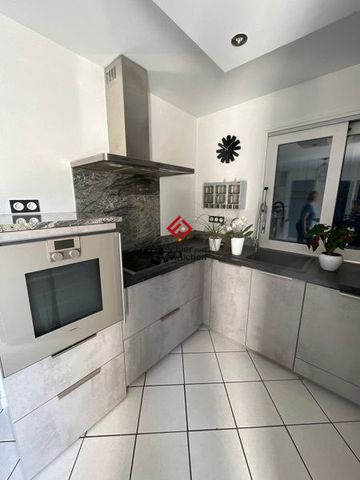 Location Maison 7 pièces 153m² ST ISMIER 38330 - Photo 3