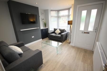 Belvedere Road, Staffordshire, Burton upon Trent, DE13 - Photo 2