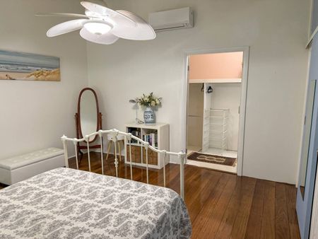 Healthcare Haven!! Private One-Bedroom Unit with All-Inclusive Comfort Near the Hospital - Photo 4