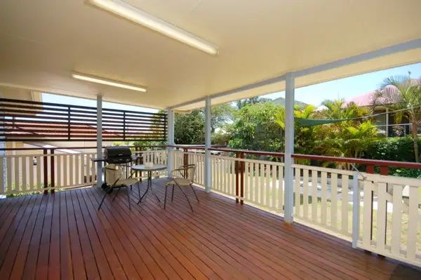 “Fantastic Location” - Photo 1