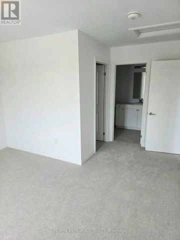 18 BRADDEN CRESCENT - Photo 4