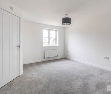 Dolan Drive, Corby - Photo 3