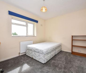 6 bedroom semi-detached house to rent - Photo 6