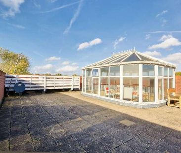 Rothesay Avenue, Wimbledon, SW20 - Photo 1