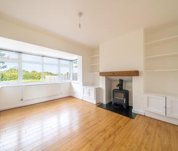 3 bedroom semi-detached house to rent - Photo 2