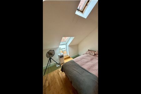 1 Bed Terraced House, St Frideswides Mews, E14 - Photo 2