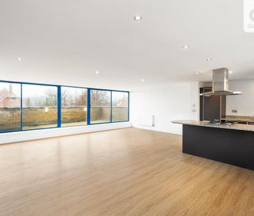 3 bedroom flat to rent - Photo 2