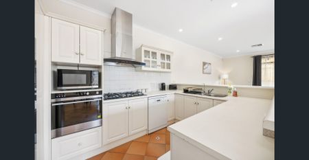 Stunning Family Home in Magill - Photo 5