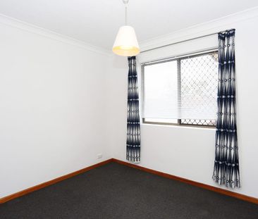 Spacious two bedroom unit with Fabulous River Views and two decks! - Photo 3