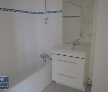 Location Appartement 4 pièces 78m² ANGERS 49100 - Photo 3