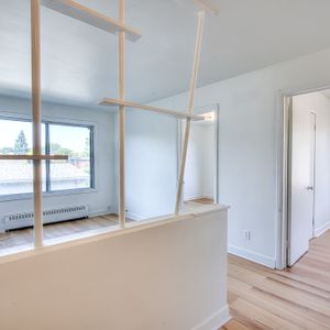 Unfurnished 4 1/2 Apartment In LeMoyne - Photo 3