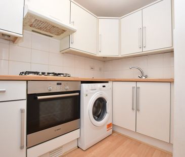 23, Abbeydale Mount, Kirkstall, Leeds, LS5 3RA - Photo 3