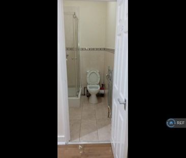 Studio to rent - Photo 6