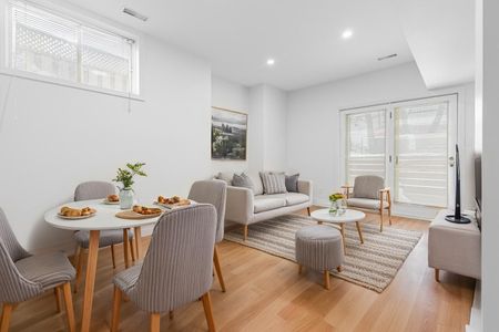 For Lease - 44 Thatcher Avenue Unit# Lower, Toronto, Ontario - Photo 3