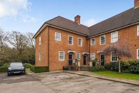 Seven Hills Road, Iver, Buckinghamshire,SL0 - Photo 4