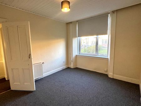 22 Young Terrace Springburn - Photo 2