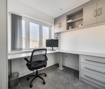 5 bedroom semi-detached house to rent - Photo 6