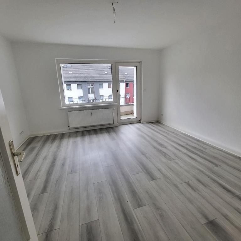SEMMELHAACK: 3,5 Zimmer-Whg. mit Balkon am Stöckener Wald - Photo 1