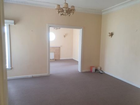 6 Walbundry Avenue, Balwyn North VIC 3104 - Photo 2