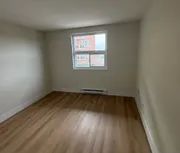 1 room apartment of 94m² in Gatineau - Photo 2