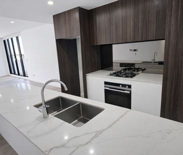 Modern 2-Bedroom Corner Apartment for Lease at $680/Week - Photo 6