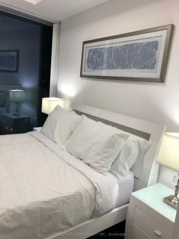 12 York Street #2403 - Photo 4