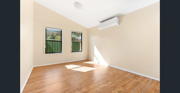Spacious two bedroom granny flat - Photo 1