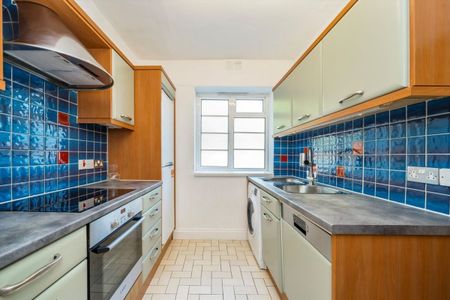 Cecil Close, W5, London - Photo 5