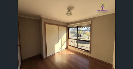 Charming Home - Photo 5