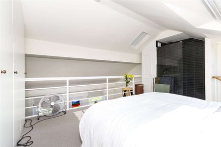 Exceptional one bedroom apartment in an excellent Islington location. - Photo 3