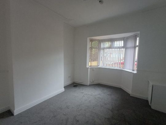 4 bedroom terraced house to rent - Photo 1