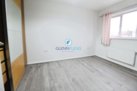 3 bedroom terraced house to rent - Photo 4