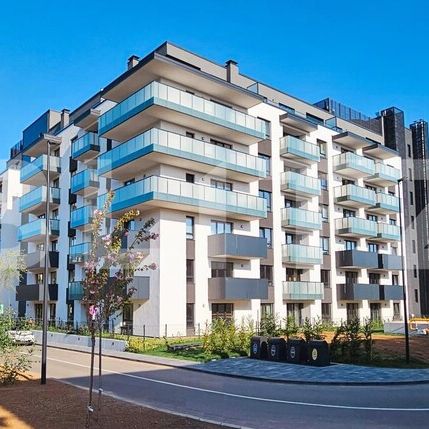 Apartament mobilat modern cu 2 camere, terasa, parcare subteran, complex Liberty - Photo 1