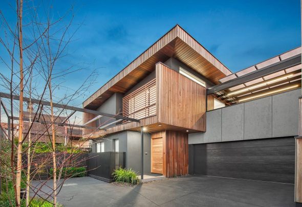 Luxury Family Living with Poolside Lifestyle - Photo 1