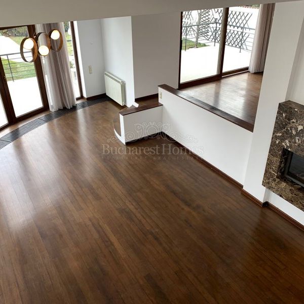 Six Bedroom House with Big Garden and Pool Rent - Pipera, BSB - Fotografie 1