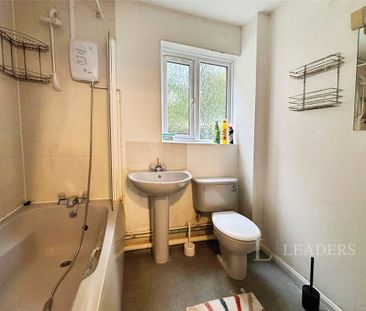 Studio to rent - Photo 5