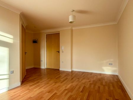 Whitlocks, High Street, Trumpington - Photo 2