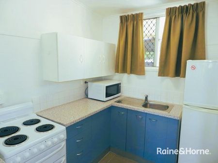 FULLY FURNISHED 1 BEDROOM UNIT - Photo 2