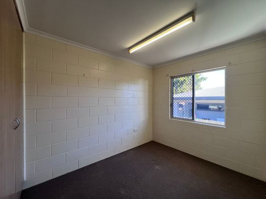 Central 2 Bedroom Townhouse - Photo 1